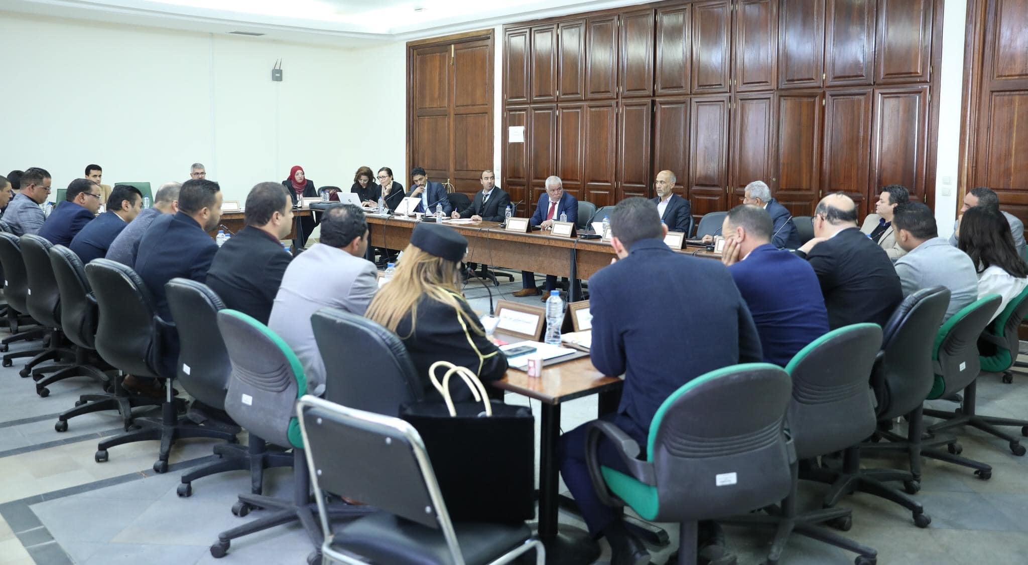 أعدت مسودة للنظام الداخلي .. هذه أبرز مقترحات حركة الشعب..